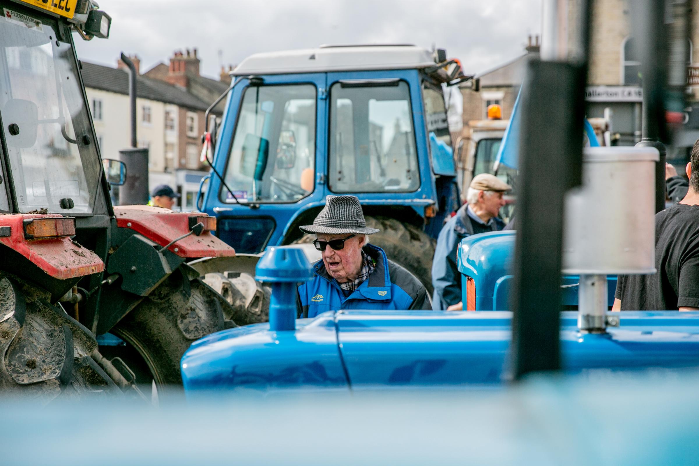 Tv Vet Peter Wright tractor run for Thirsk Hospice charity Picture: SARAH CALDECOTT